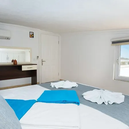 Akbel 4 Bedroom - 5703 カルカン